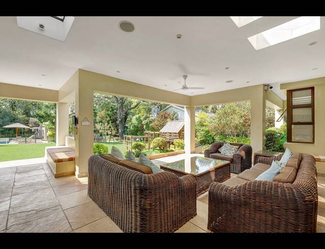 7 BEDROOM HOUSE FOR SALE IN ORCHARDS